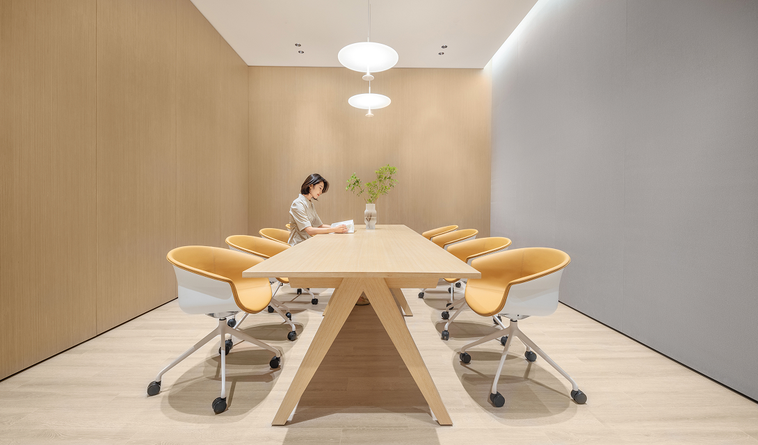 Community Chamber Community Chamber